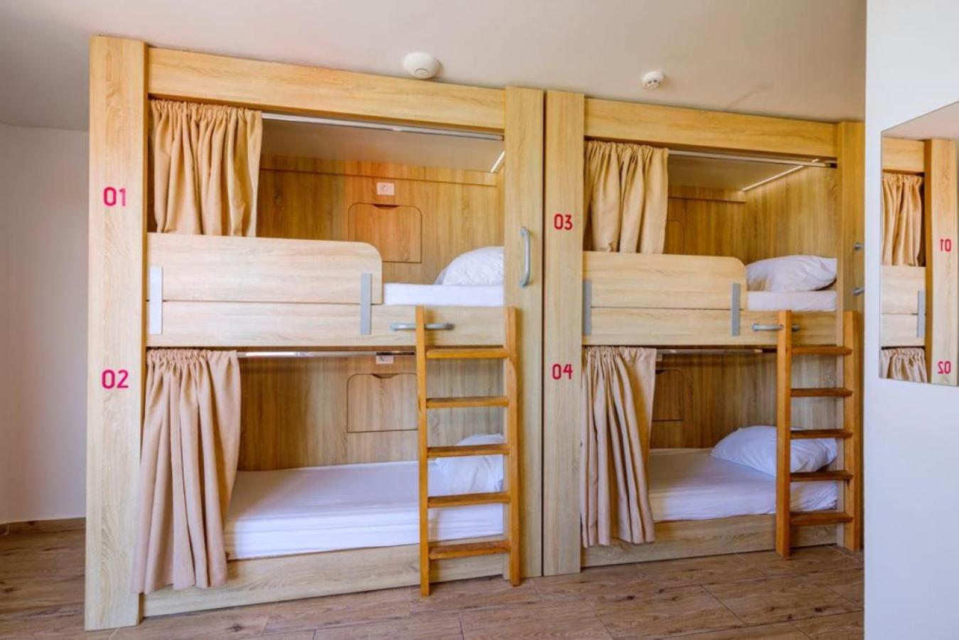 Hostel Zrce All Inclusive- All You Can Drink And Eat! (Adults Only) Novalja Εξωτερικό φωτογραφία