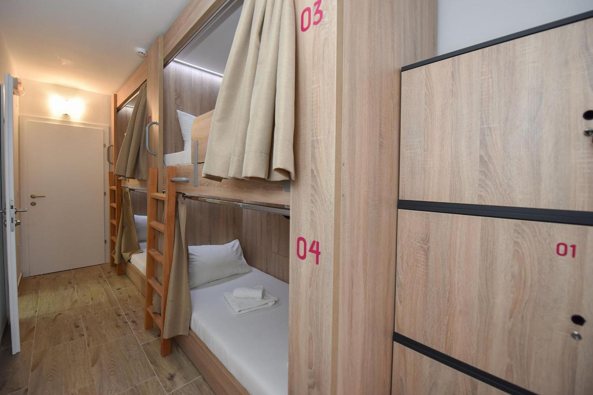 Hostel Zrce All Inclusive- All You Can Drink And Eat! (Adults Only) Novalja Εξωτερικό φωτογραφία