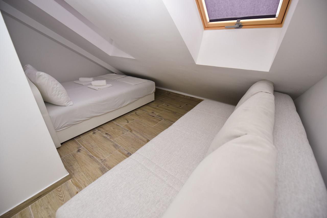 Hostel Zrce All Inclusive- All You Can Drink And Eat! (Adults Only) Novalja Εξωτερικό φωτογραφία