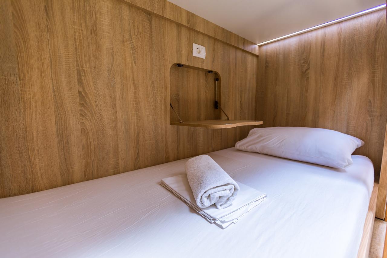 Hostel Zrce All Inclusive- All You Can Drink And Eat! (Adults Only) Novalja Εξωτερικό φωτογραφία