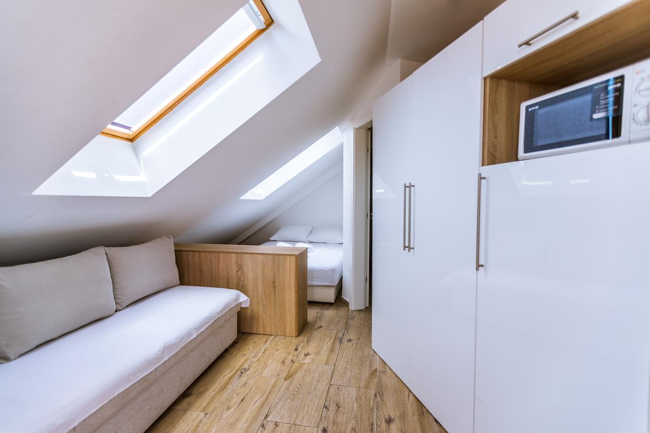 Hostel Zrce All Inclusive- All You Can Drink And Eat! (Adults Only) Novalja Εξωτερικό φωτογραφία